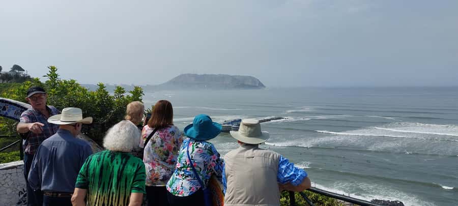 Lima: Shore excursion from the Port of Callao for Cruises - A local produce market and souvenir time
