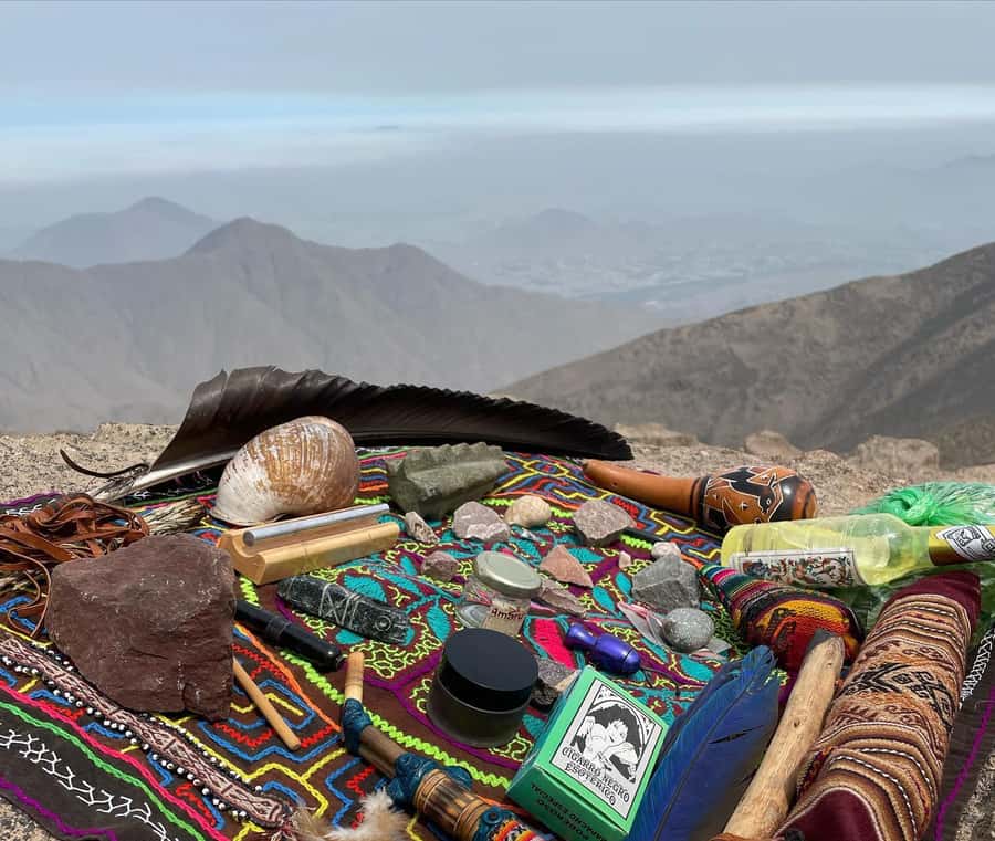 Lima: Spiritual Healing with Xanga - The Smokeable Ayahuasca - Meeting Paul and preparing in Lima