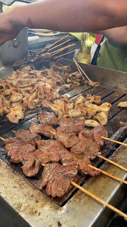 Lima Street Food: A gastronomic adventure through the city. - What to bring and what to expect on foot