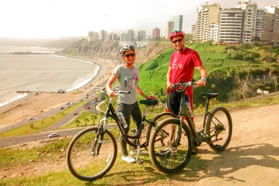 Lima: The Charm of Barranco & Pre Inca Pyramid in Miraflores - The Pacific edge, lighthouse, and Park of Love