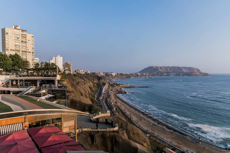 Lima: Tour in Miraflores, San Isidro, Barranco & Chorrillos - Kennedy Park and the center of Miraflores