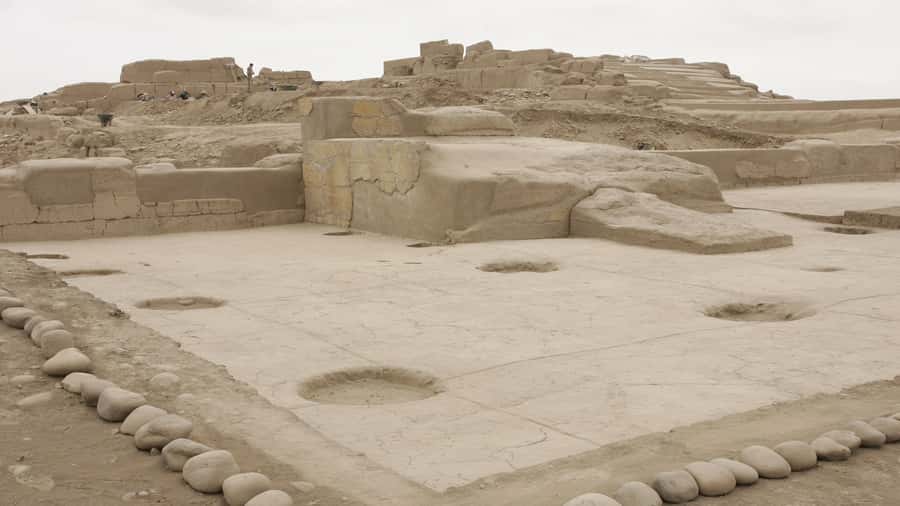 Lima: Tour to Huaca Pucllana and Huaca Mateo Salado - Crossing Lima to Huaca Mateo Salado