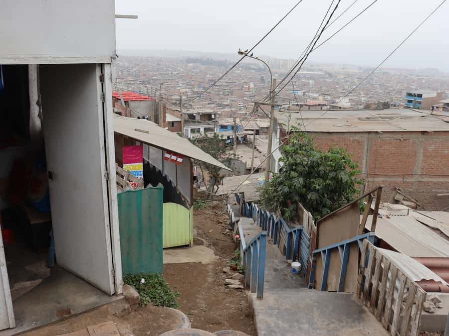 Lima: Villa El Salvador Shanty Town Tour - The Market and Community Kitchen