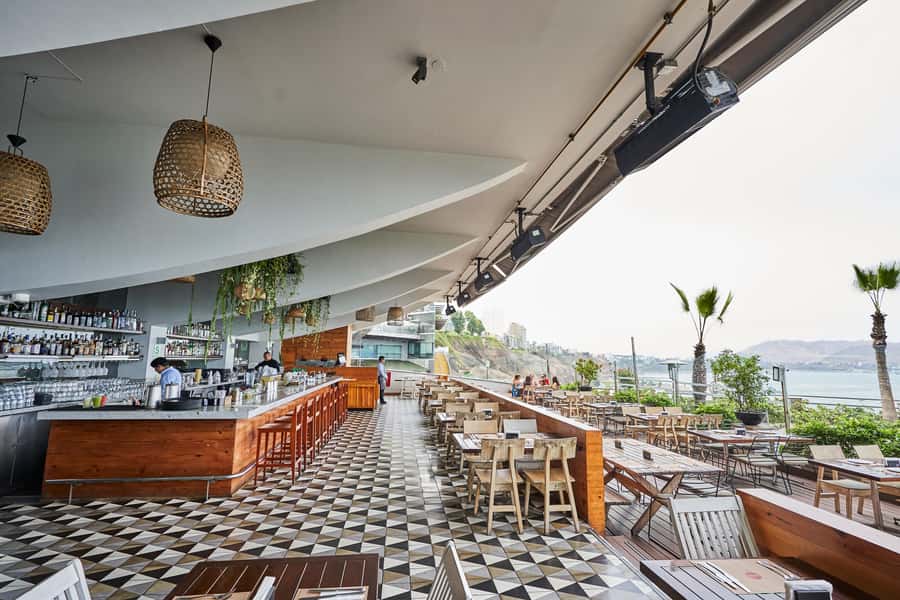 Lunch Menu at Mangos Larcomar restaurant - Key points to know before booking