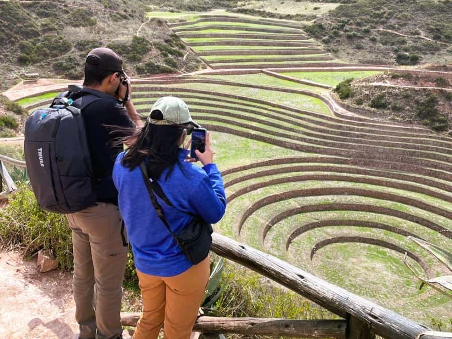 Machu Picchu: Chinchero, Maras, Moray & Machu Picchu 2 days - Aguas Calientes is a practical overnight stop