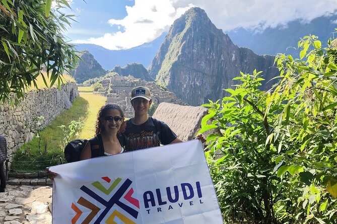 Machu Picchu Full Day with lunch by Aludi Travel - A guide and driver can make the difference