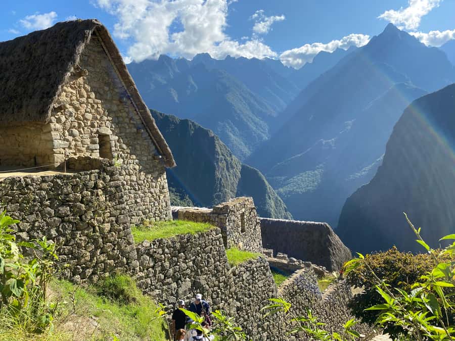 Machu Picchu: Group Guided Tour - What the $30 Machu Picchu tour really covers