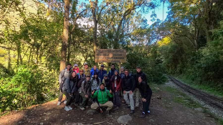 Machu Picchu: Inca Trail 2-Day Overnight Guided Tour - The hot lunch that hikers remember