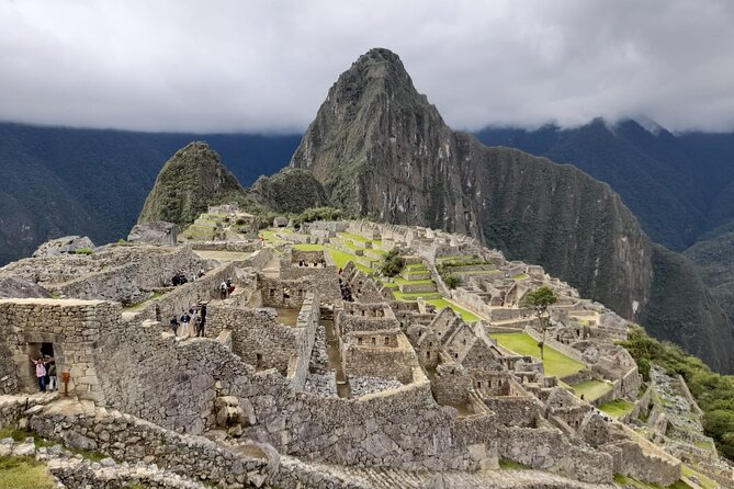 Machu Picchu Private Archaeological and Historical Guided Tour - Why a private guide changes the experience