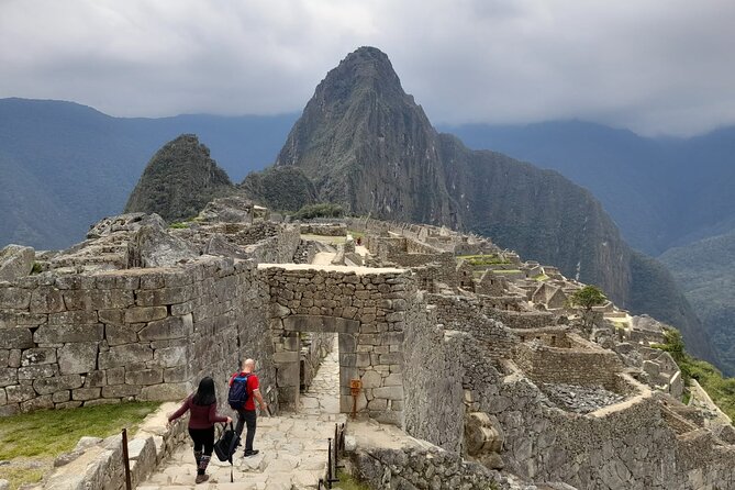 Machu Picchu Private Archaeological and Historical Guided Tour - What the $80.75 group price really covers