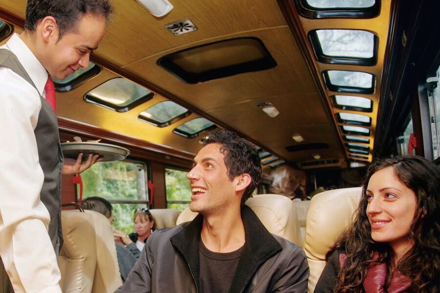 Machu Picchu: Private Full-Day Tour with Afternoon Entrance - The Ollantaytambo to Aguas Calientes train