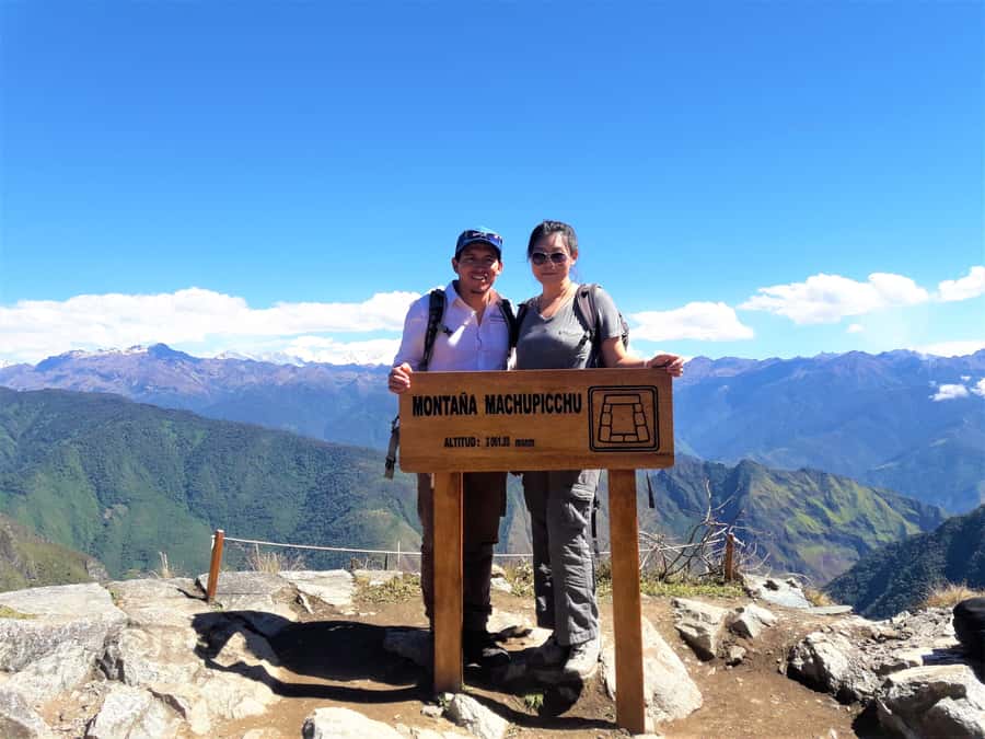 Machu Picchu: Private Tour Guide Service - The bus ride and entrance checkpoint