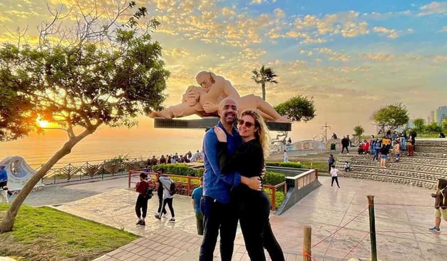 Miraflores & Barranco: Lima’s Modern and Bohemian Tour - The Bridge of Sighs and Plaza Chabuca Granda