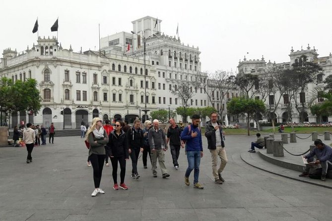 Modern and Colonial Lima City Tour. - San Martín Square marks the colonial shift