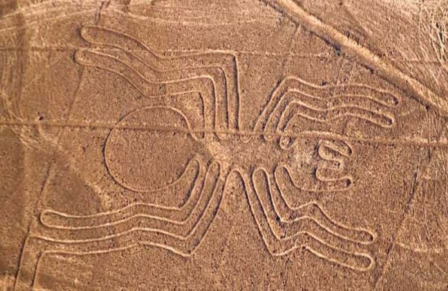 Nazca: Overflight of the Nazca Lines - From central Nazca to María Reiche Aerodrome