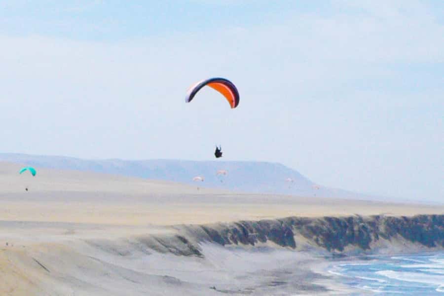 Paracas : Paragliding - Fly Like a Bird - Why Paracas is made for a tandem flight