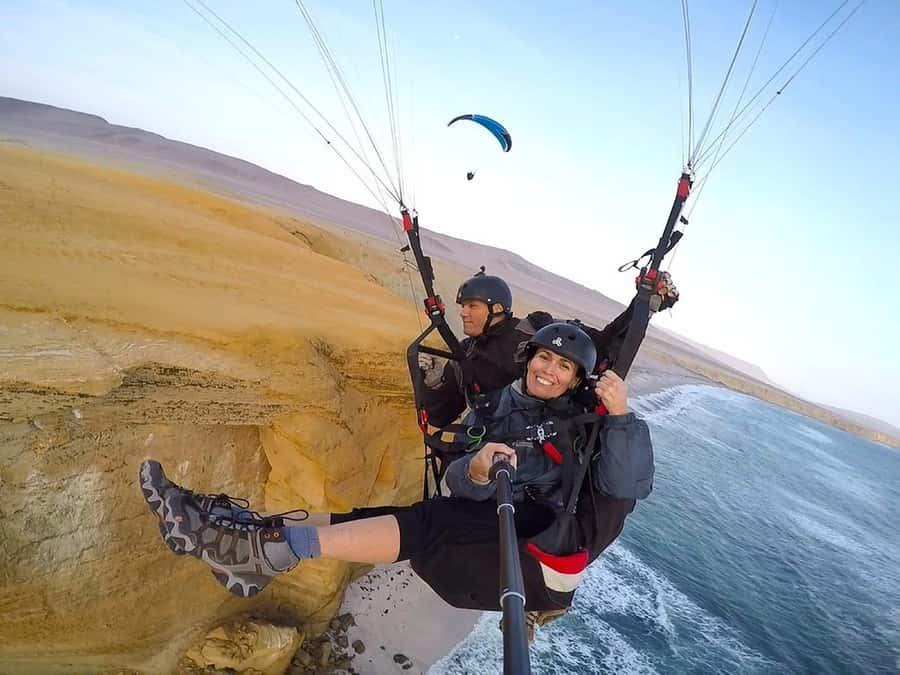 Paracas : Paragliding - Fly Like a Bird - Leaving Paracas for the reserve