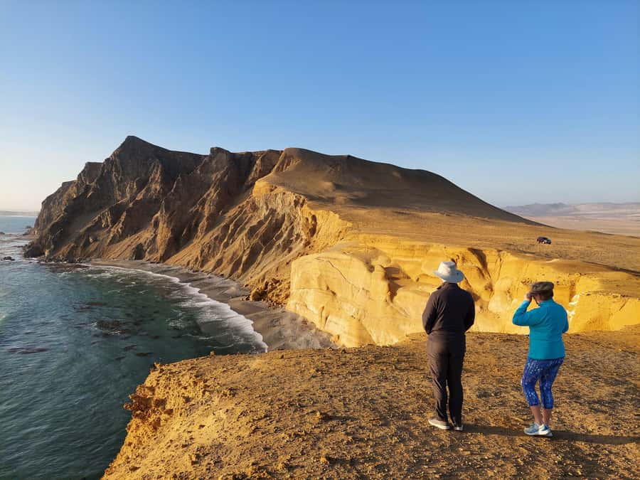 Paracas:Private Tours Paracas National Reserve all inclusive - Centro de Interpretación: start with the story