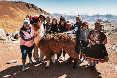 Private Palccoyo Rainbow Hike Without the Crowds