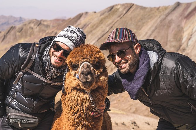 Private Palccoyo Rainbow Hike Without the Crowds - Walking with an alpaca or llama