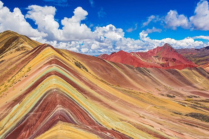 Private Rainbow Mountain Tour From Cusco – Vinicunca Rainbow Mountain - How the guides shape the day