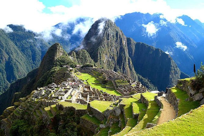 Private Tour: 2-Day Exploration of the Sacred Valley and Machu Picchu - Ollantaytambo to Aguas Calientes by train