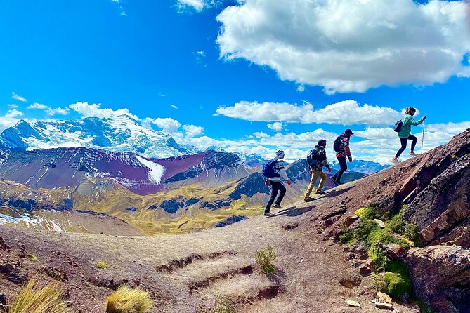 Private Tour Rainbow Mountain + Red Valley + LUNCH - Reaching Vinicunca, the Rainbow Mountain
