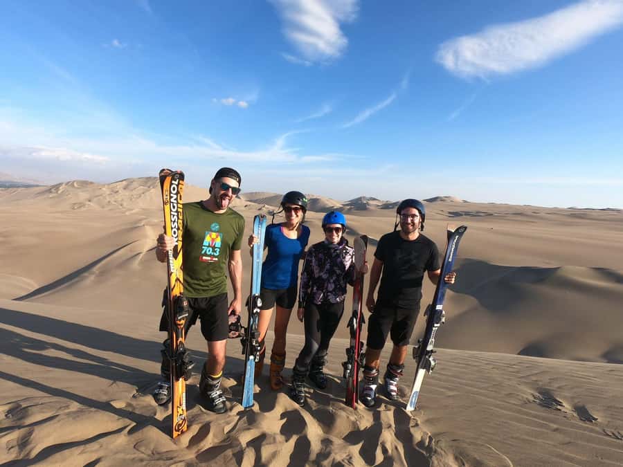 Pro Sanboarding or skiing in Huacachina from Lima - Day trip - Learning to sandboard or sand ski
