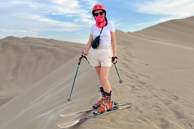 Professional Sandboarding and Sandskiing Tour, Ica, Peru - Learning your first descent