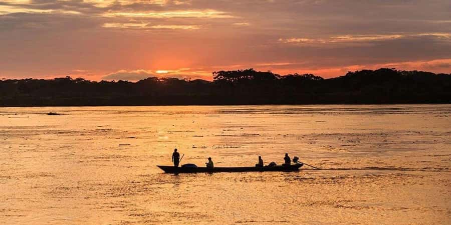 Puerto Maldonado: 3-hour sunset boat ride - What the guides add to the experience