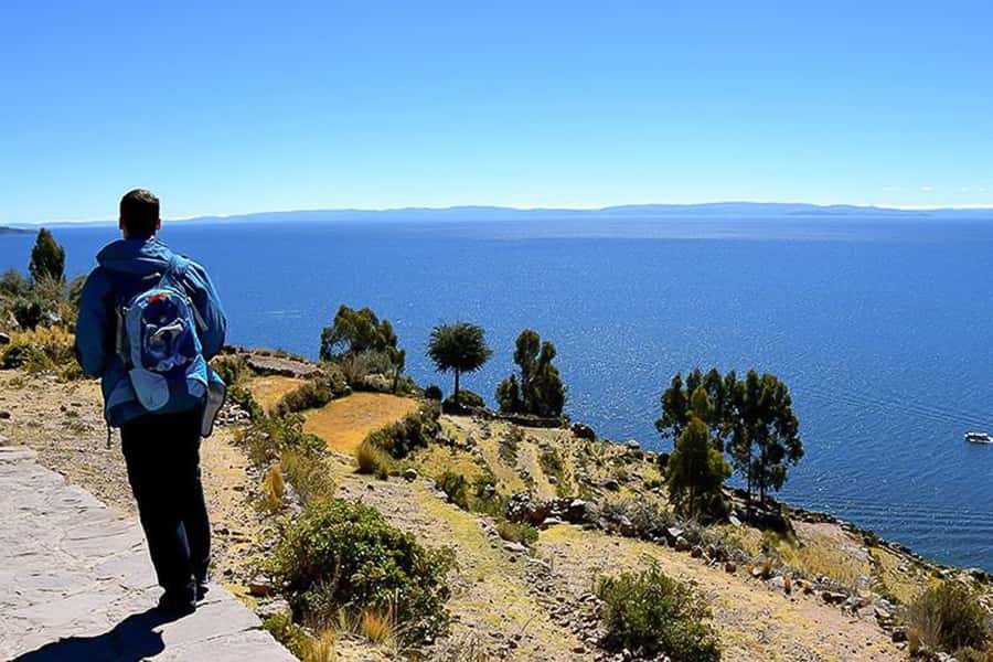 Puno: Lake Titicaca Day Tour - Taquile Island and the gradual climb