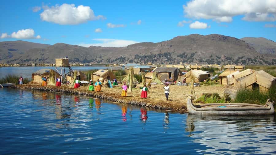 Puno: Lake Titicaca, Uros, and Taquile Full-Day Tour - Leaving Puno for the high waters of Lake Titicaca