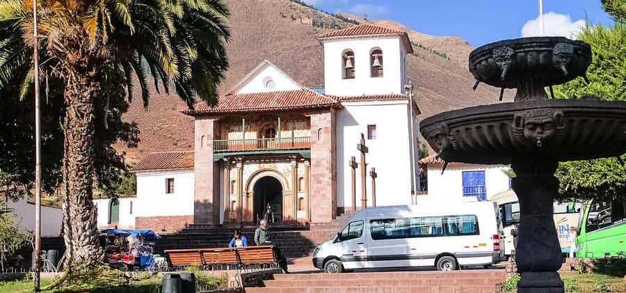 Puno: Route Of The Sun to Cusco with Lunch and Ticket Option - Exploring the Raqchi archaeological park