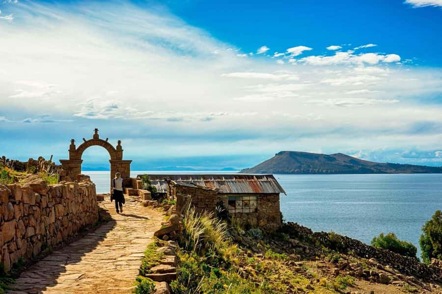 Puno: Uros and Taquile Islands Full-Day Tour with Lunch - Key points to know before you book