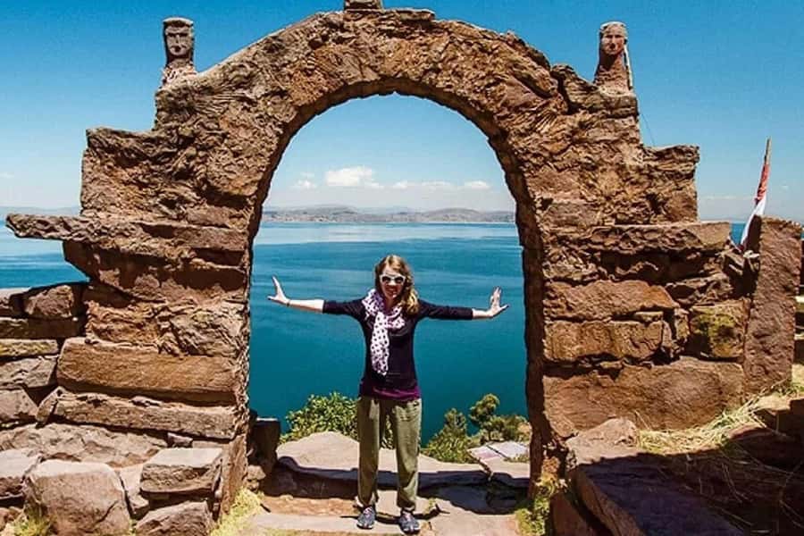 Puno: Uros and Taquile Islands Full-Day Tour with Lunch - Why this Lake Titicaca day works