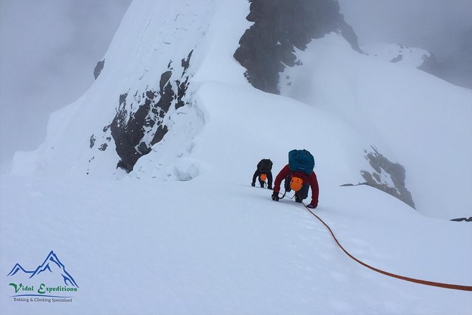 Qampa Climbing 2 Days in Ausangate - Descending to Camp and Returning to Pacchanta