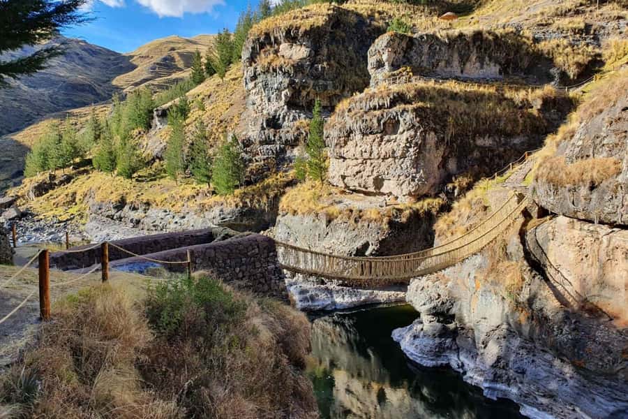 Queswachaka : Tour Inca bridge - Lunch in Cusipata and the return to Cusco