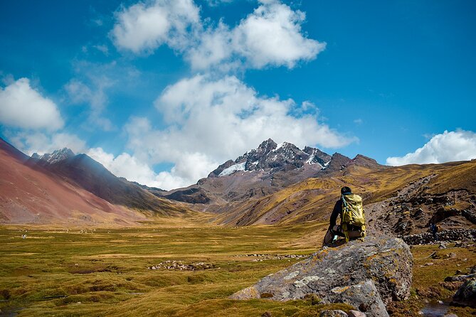 Rainbow Mountain and Red Valley Hike – 2 Days / 1 Night - Day two reaches Rainbow Mountain before the crowds build