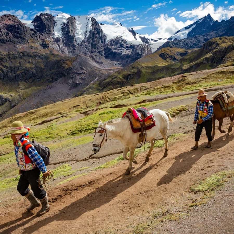 Rainbow mountain horseback riding tour + Buffet Lunch - Key points to know before you book