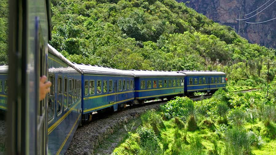 Rainbow Mountain tour and Machu Picchu tour by train - Day one begins at 4:00 AM in Cusco