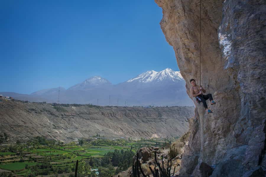 Rock Climbing in Arequipa, Perú - Who will get the most from this outing