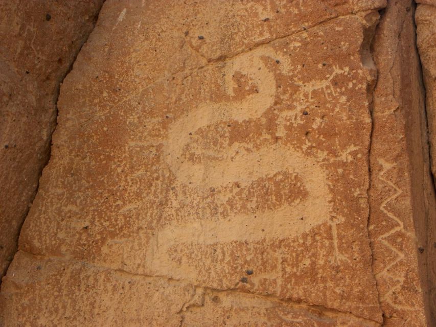 Route of the Sillar | Quarries of Añashuaycos | Half day - Timing, photographs, and the group pace