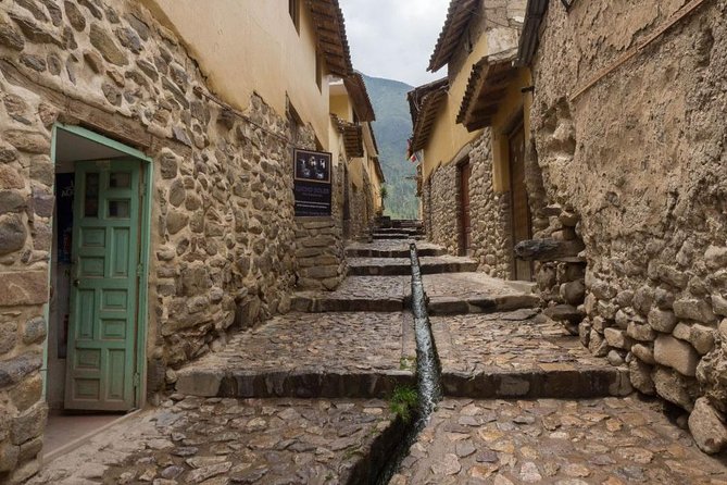 Sacred Valley: Chinchero, Maras, Moray, Ollantaytambo Private or Small-Group - Moray: the Incas’ circular farming terraces