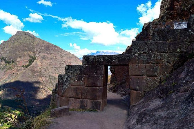 Sacred Valley Private Tour: Chinchero, Ollantaytambo and Pisaq - Chinchero: Inca Walls and Andean Textile Skills