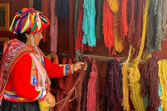 Sacred Valley Textile Workshop – Dyeing & Weaving in Cusco - A shared lunch with the weaving family
