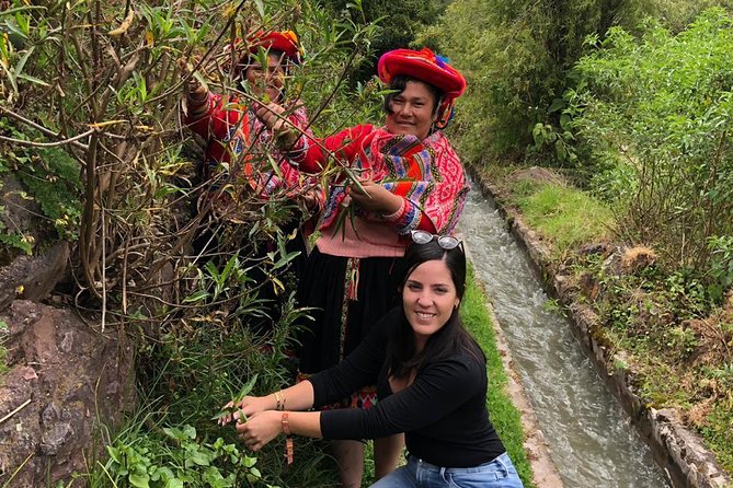 Sacred Valley Textile Workshop – Dyeing & Weaving in Cusco - What the $420 price includes