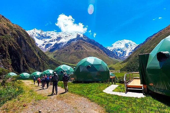 Salkantay Trek 4 Days to Machu Picchu by Glamping Sky Lodge Dome - Day 3: Six hours through the upper jungle