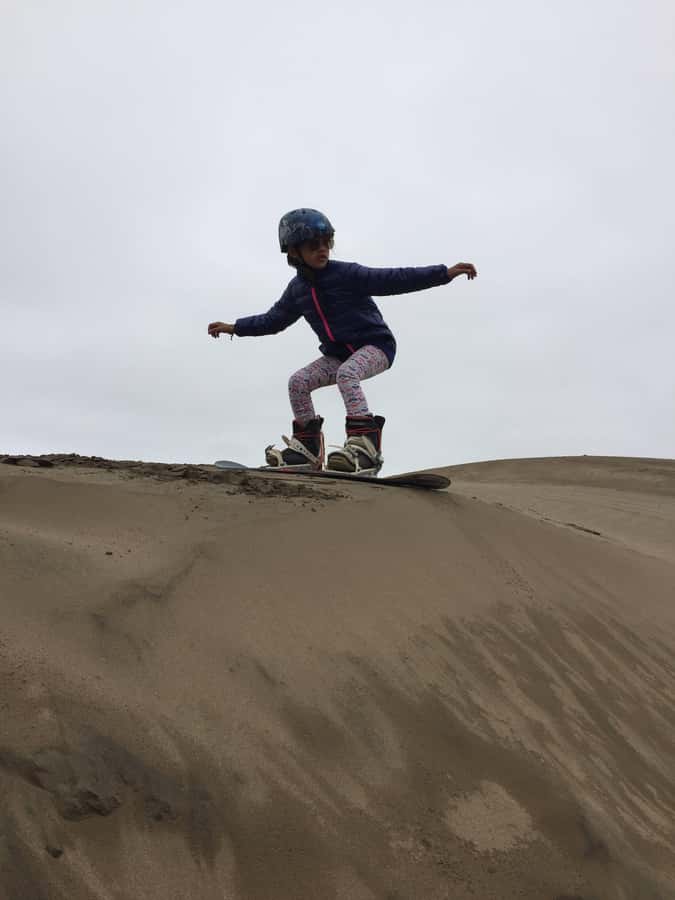 Sandbording in Lima - The vintage Toyota Land Cruiser ride