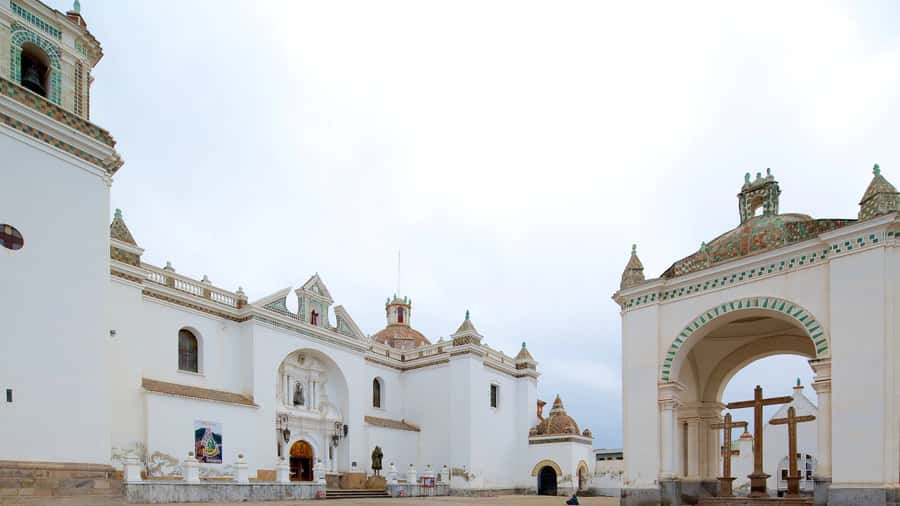 Sun island and Copacabana | From Puno or La Paz / Day Trip - Why Isla del Sol makes this day worthwhile
