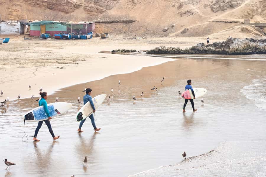 Surfing experience in Lima - Key points at a glance